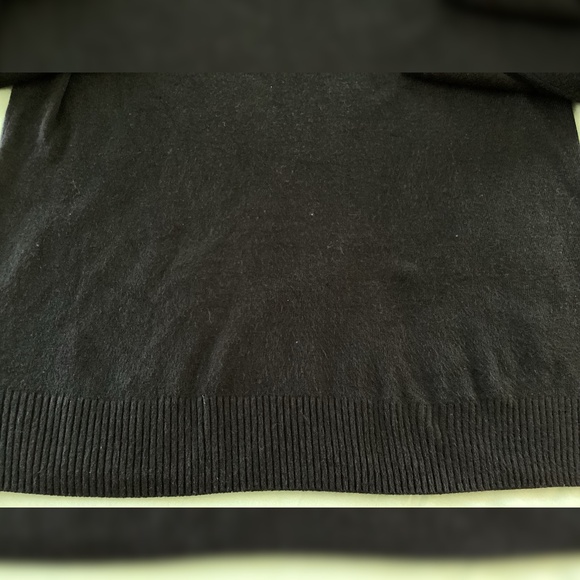 Men’s XL Sweater Bundle | Haggar Brown + Black V-Neck Knit Pullovers - Picture 9 of 11